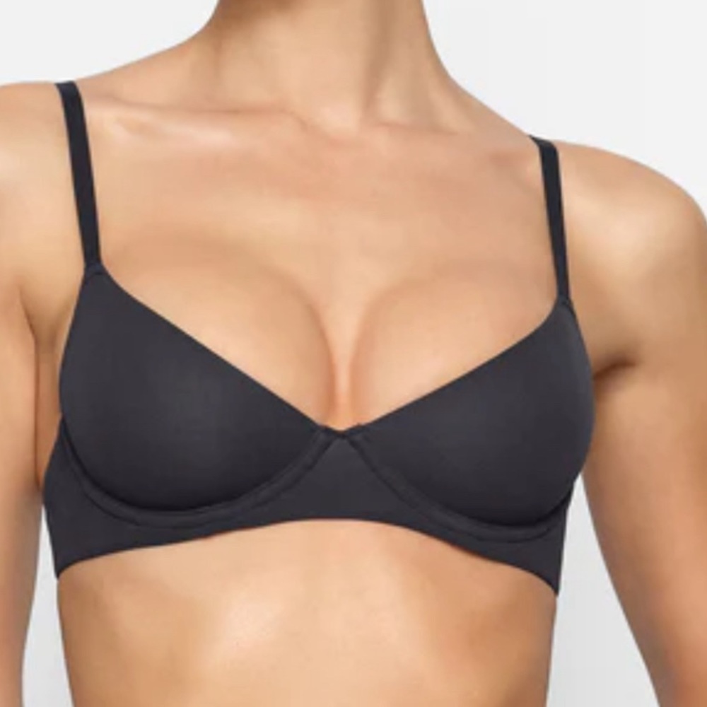 NWT SKIMS Fits Everybody Unlined Demi Bra - Onyx